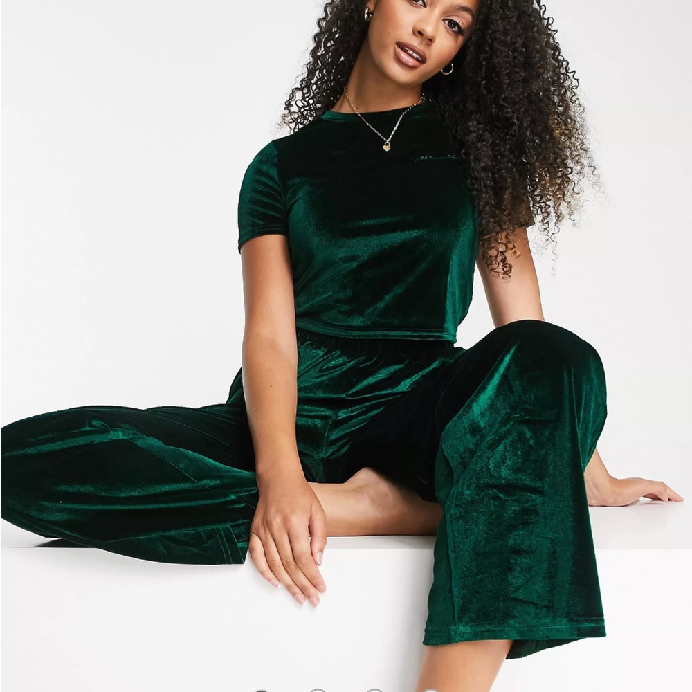 Misguided Tall velvet pijama set in green, Size 6, Color Green